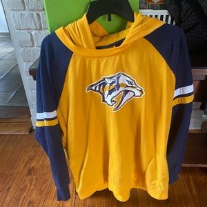 Nashville predators hoodie. XXL